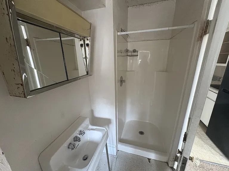32 Deering St #2 — Photo 8