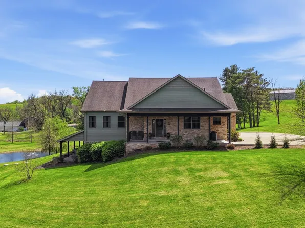 118 Jody Dr, New Brighton, PA 15066