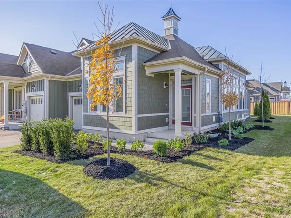 2 Sandy Coast Cres, Wasaga Beach, ON L9Z 0G1