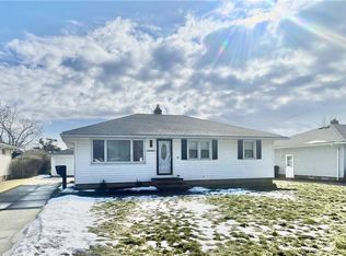 24990 Picone Ln, Bedford Heights, OH