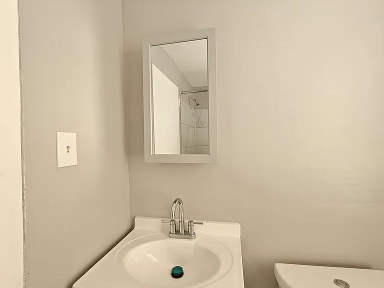 6770 Blakemore St #B2 — Photo 6