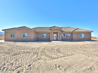 11486 El Esteban Rd, Phelan, CA 92371