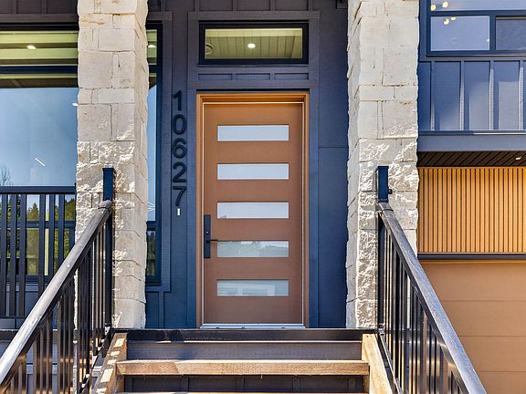 3rd image of 10627 124a St