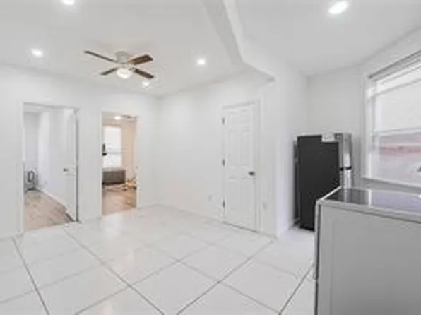 91-08 Liberty Avenue image 5 of 13