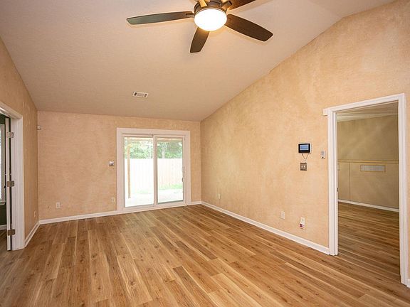 4th image of 6053 Sanibel Dr