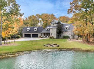 7184 Neff Rd, Valley City, OH 44280