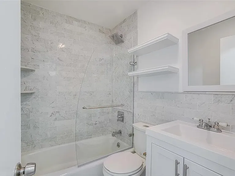1206 Washington St #8J — Photo 6