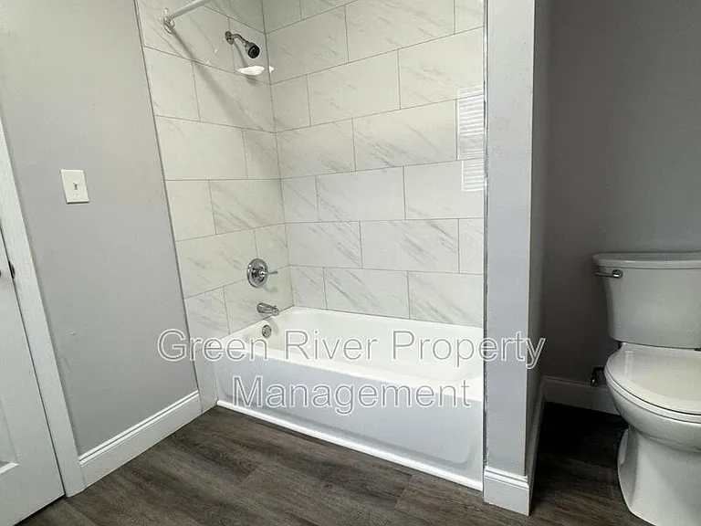 2803 College St — Photo 12