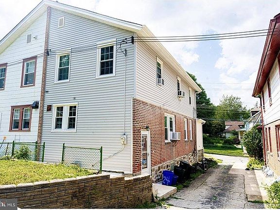 3rd image of 3224 Marshall Rd