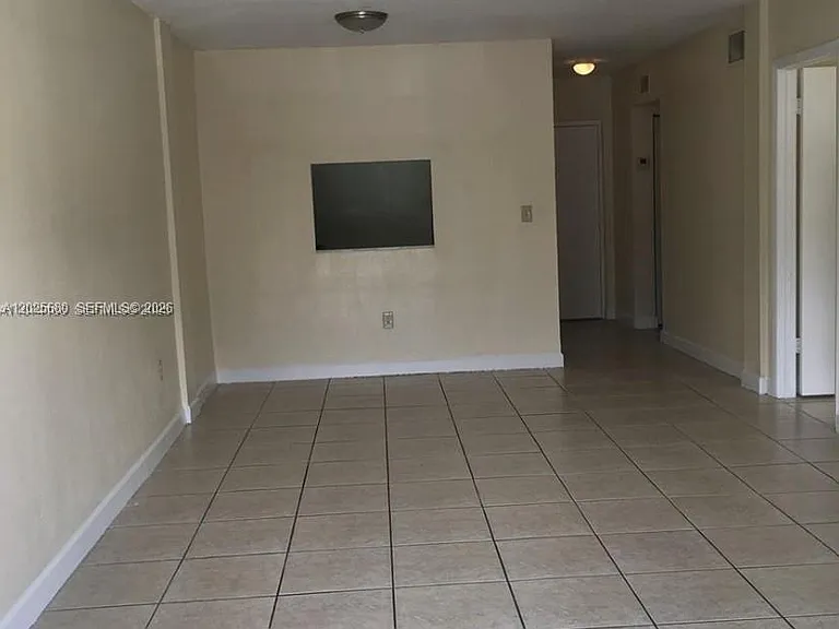 10900 SW 104th St #210 — Photo 5