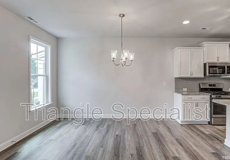 617 Battleboro Dr — Photo 8