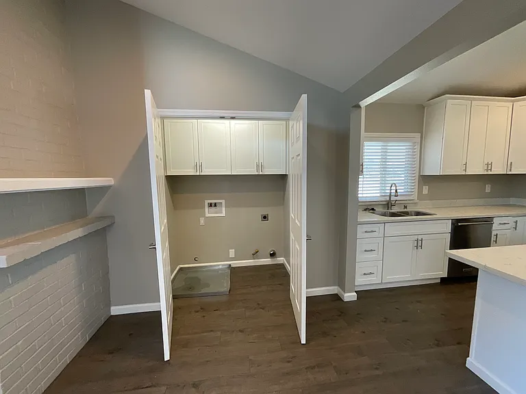 Laundry hookup - washer and dryer not included.