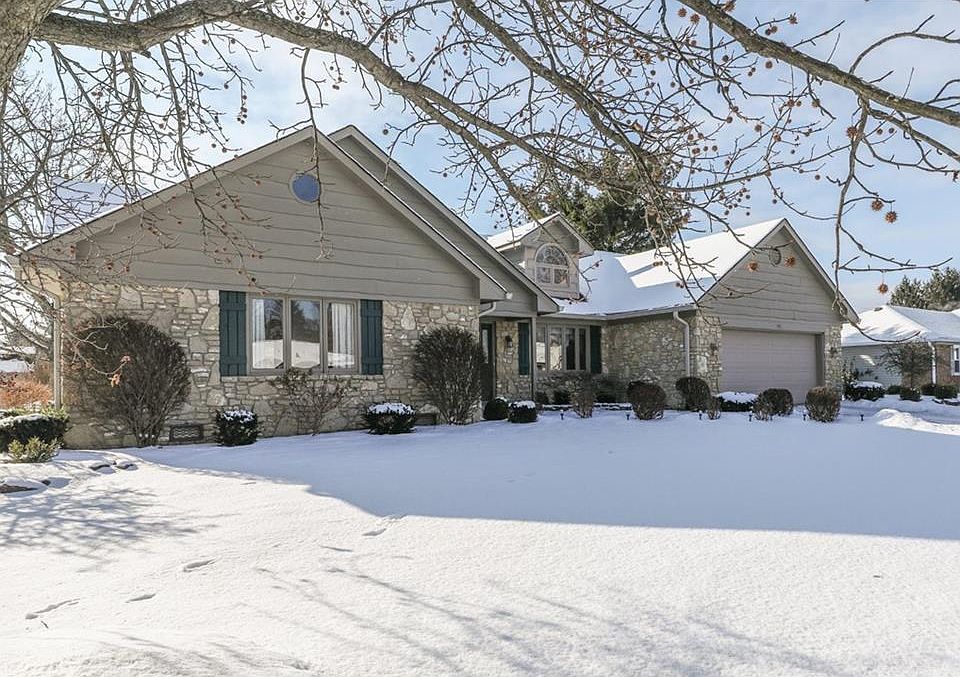 1st image of 885 W Ashbourne Ln