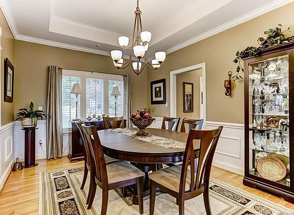 5th image of 4855 Shady Meadow Ln