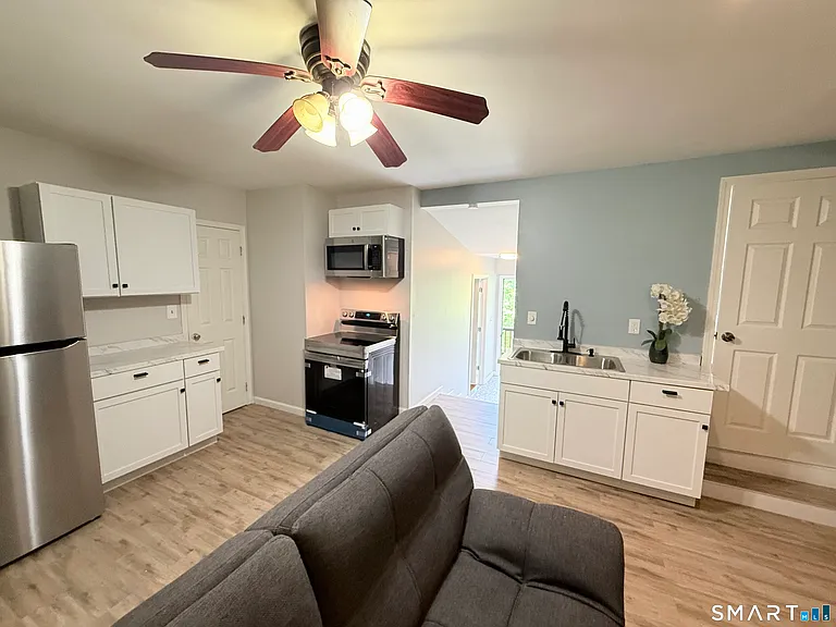 116 River Rd #2 IN-LAW — Photo 10
