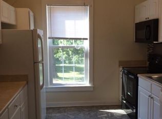7009 Main St APT 2, Queenstown, MD 21658