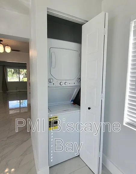 7380 SW 35th St — Photo 11