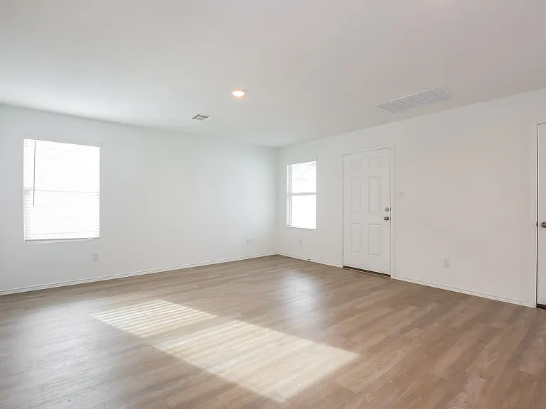 4327 Levee Rdg — Photo 5