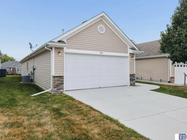 3024 Gunsmoke Dr, Lincoln, NE 68507