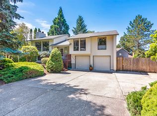 17985 Monticello Dr, Gladstone, OR 97027