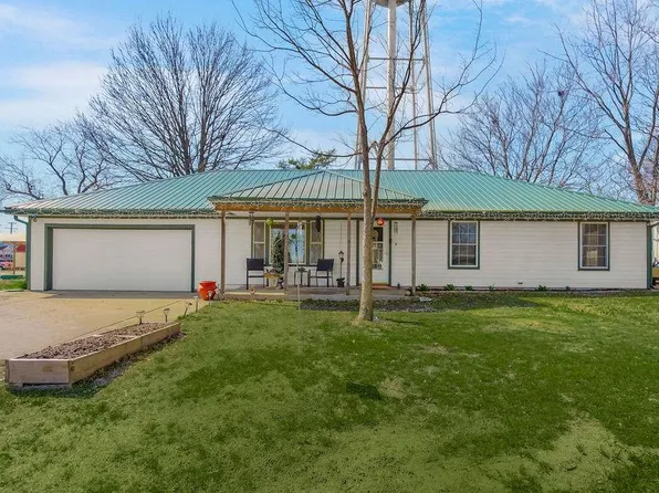 101 Jefferson St, East Lynne, MO 64743