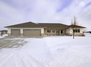907 Amanda Ln, Alexandria, MN 56308