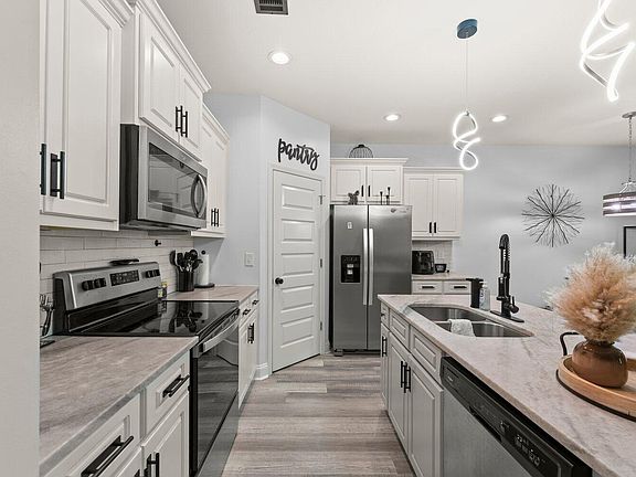 3rd image of 158 Oliver Hardy Court
