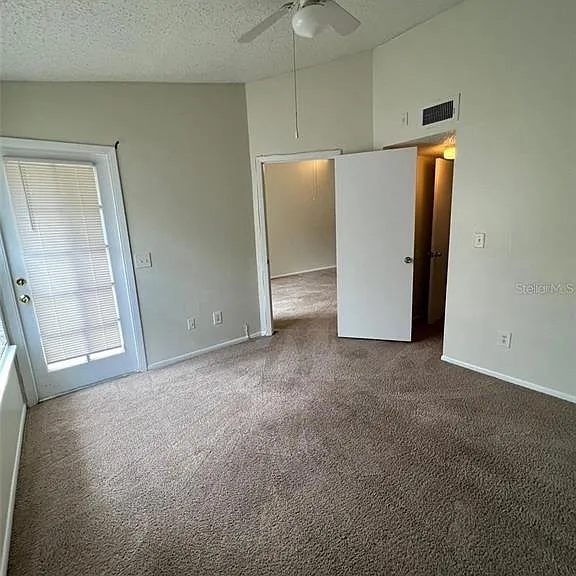 1972 Lake Atriums Cir #187 — Photo 18