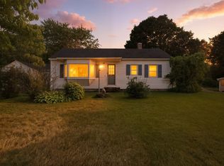 33 Birchwood Rd, Southwick, MA 01077