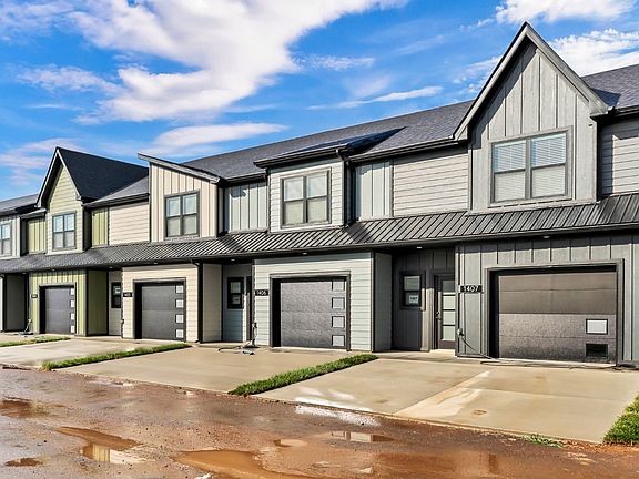 3rd image of 1406 Jonathan Wade Cir