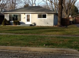 3004 Thrush Ln, Rolling Meadows, IL 60008