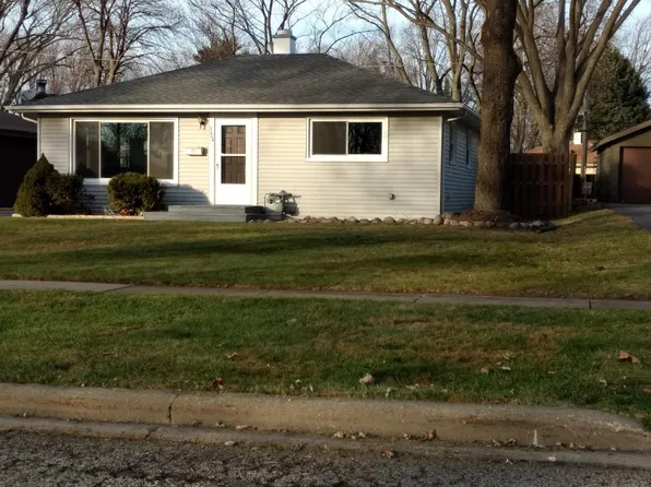 3004 Thrush Ln, Rolling Meadows, IL 60008