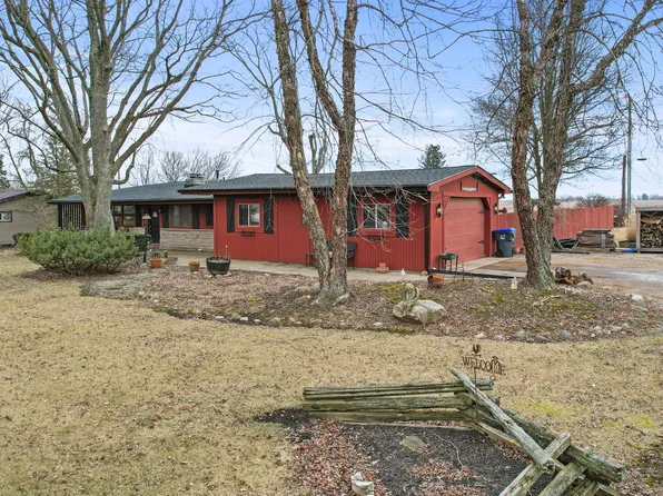 667 W Antioch Rd, Frankfort, IN 46041