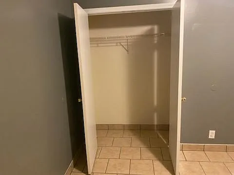 2 bed, 800 sqft, $950 — Photo 2