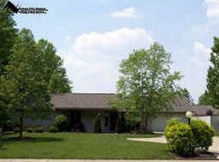 9396 Priem Rd, Strongsville, OH 44136