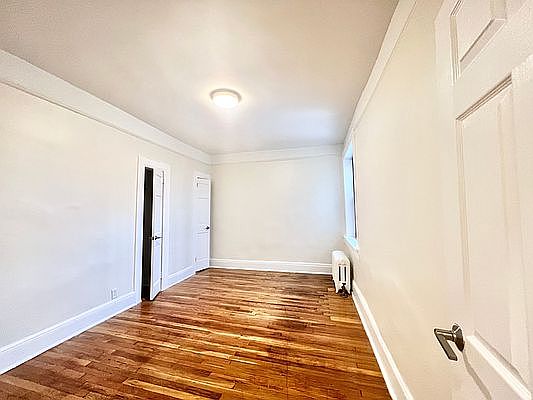 5th image of 40-11 79th St #4B