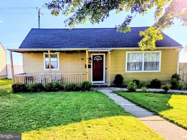 56 Morris Rd, New Castle, DE 19720
