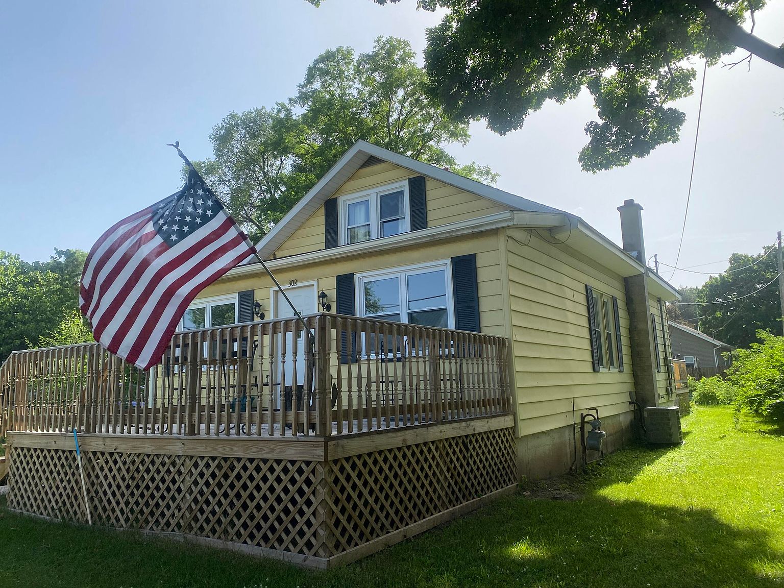 302 S Kalamazoo St, White Pigeon, MI 49099 Zillow