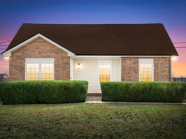262 Moncrest Dr, Clarksville, TN 37042