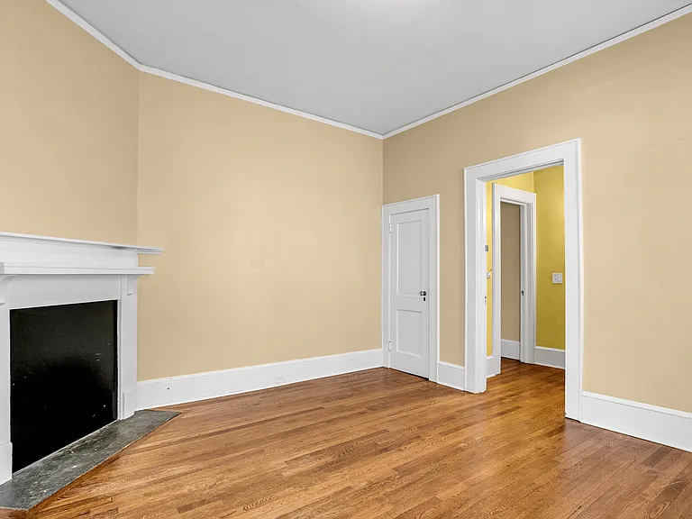 205 Croft St — Photo 18