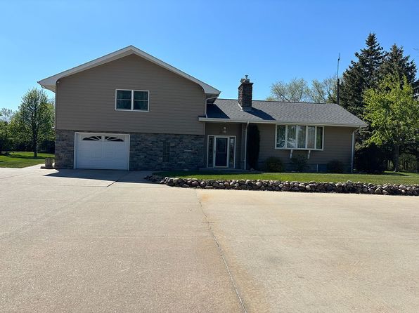 203 3rd St