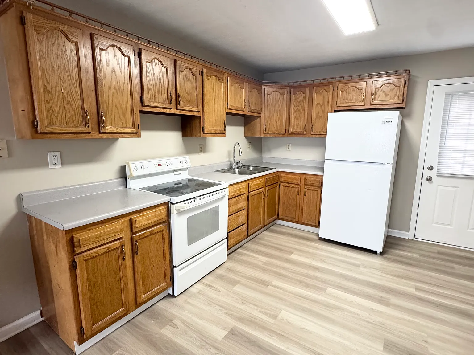 2 bed, $950 — Photo 4
