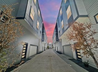 1221 W 16th St #C, Houston, TX 77008
