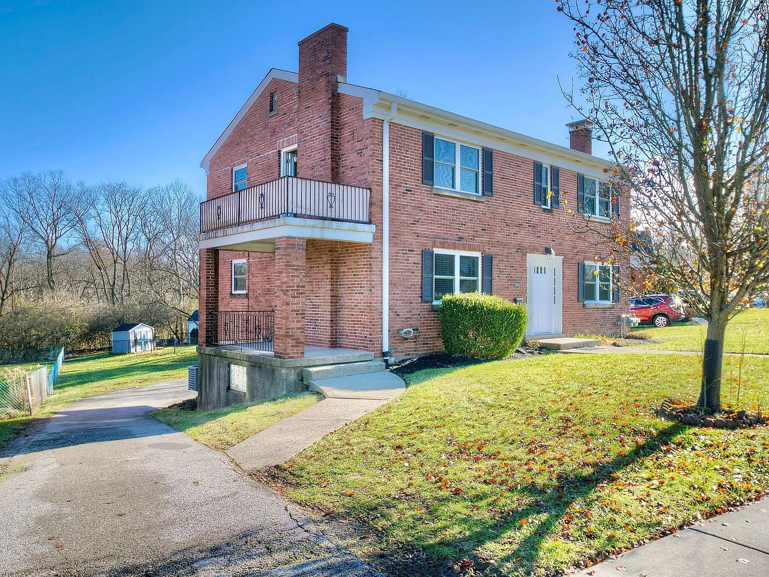 2 bed, 2.0 bath, 1998 sqft, $1,575 — Photo 3