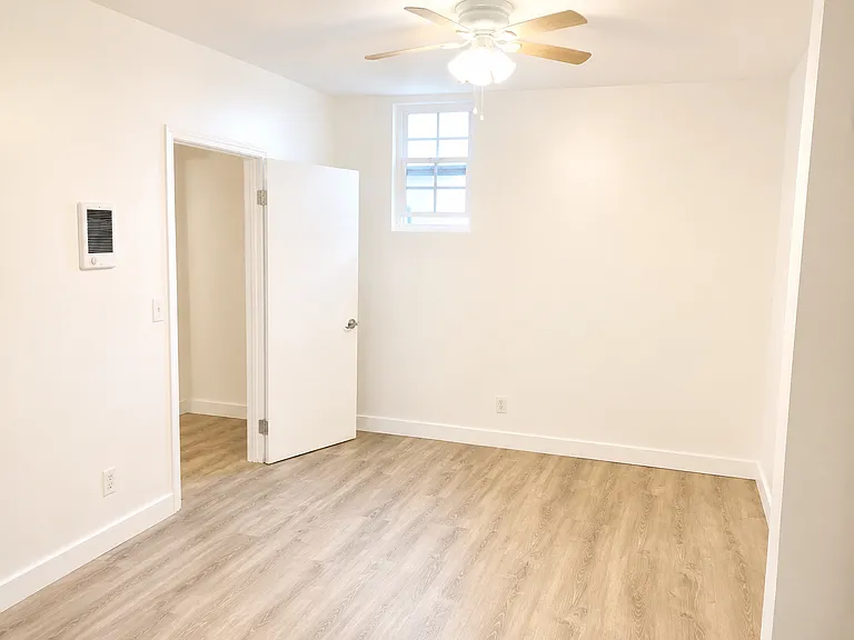 1341 Rosecrans St — Photo 6
