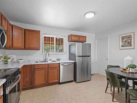4th image of 5544 Zion Court