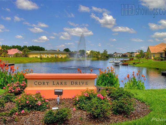 4th image of 10521 Canary Isle Dr
