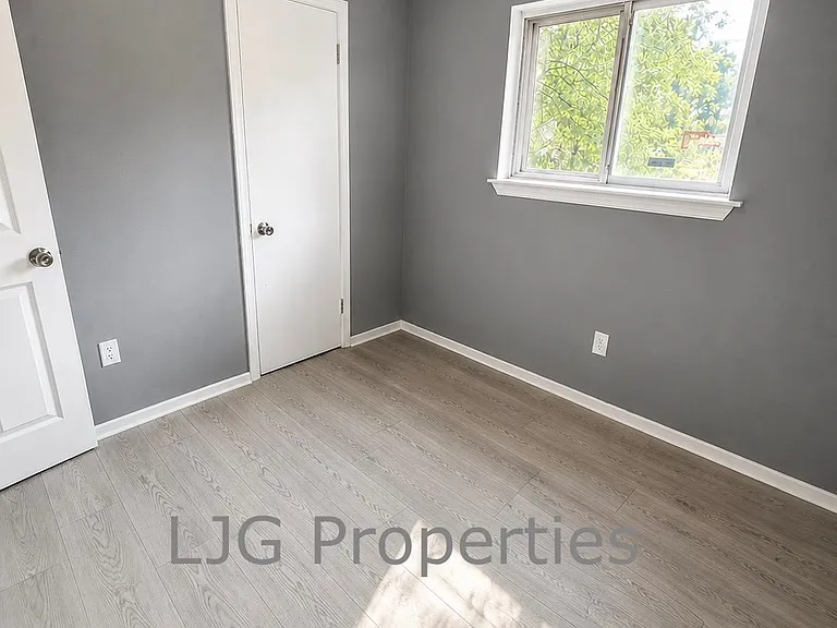 1835 Glen Ave — Photo 6