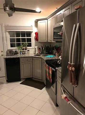 8 Hallock St #1 — Photo 2