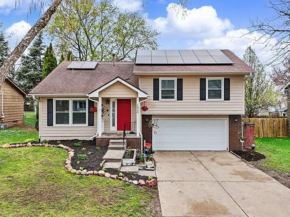 1930 Thornton Ct, Des Moines, IA 50320